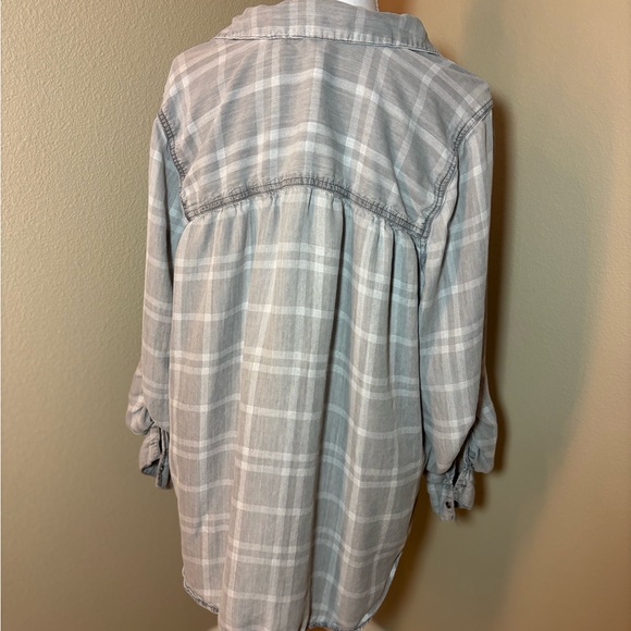 Caffe Marrakesh Grey/White Plaid Top - Picture 4 of 5